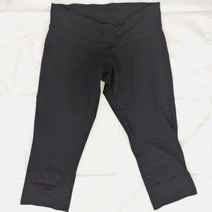 Patagonia cropped yoga leggings